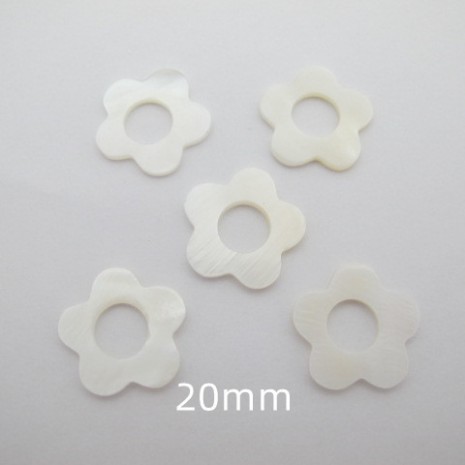 24 Pcs Perles Fleurs 20mm en nacre