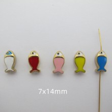 2 pcs enamelled fish beads in gold stainless steel