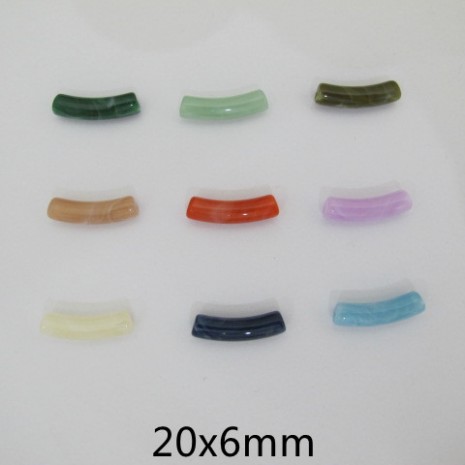 50 Pcs Pendentifs Petit Tube en Acrylique 20x6mm