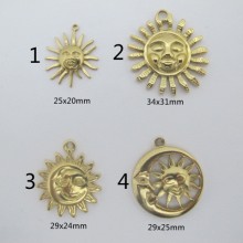 5 Pcs Pendentifs Soleil avec Sourire en Acier Inoxydable