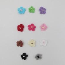 100 Pcs Petites Fleurs en tissu 15mm